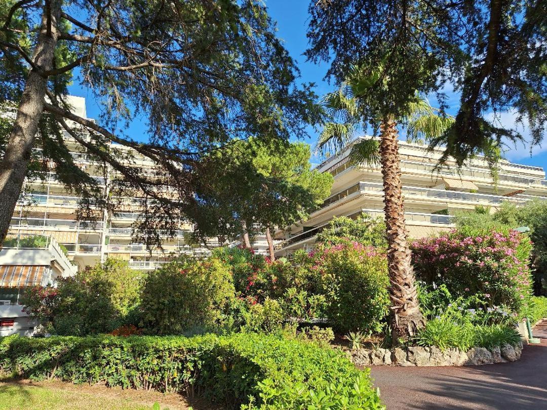 Les Pins Charming Juan-les-Pins